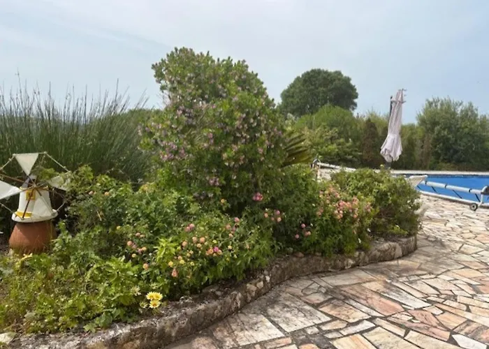 Casa Shally * Usseira